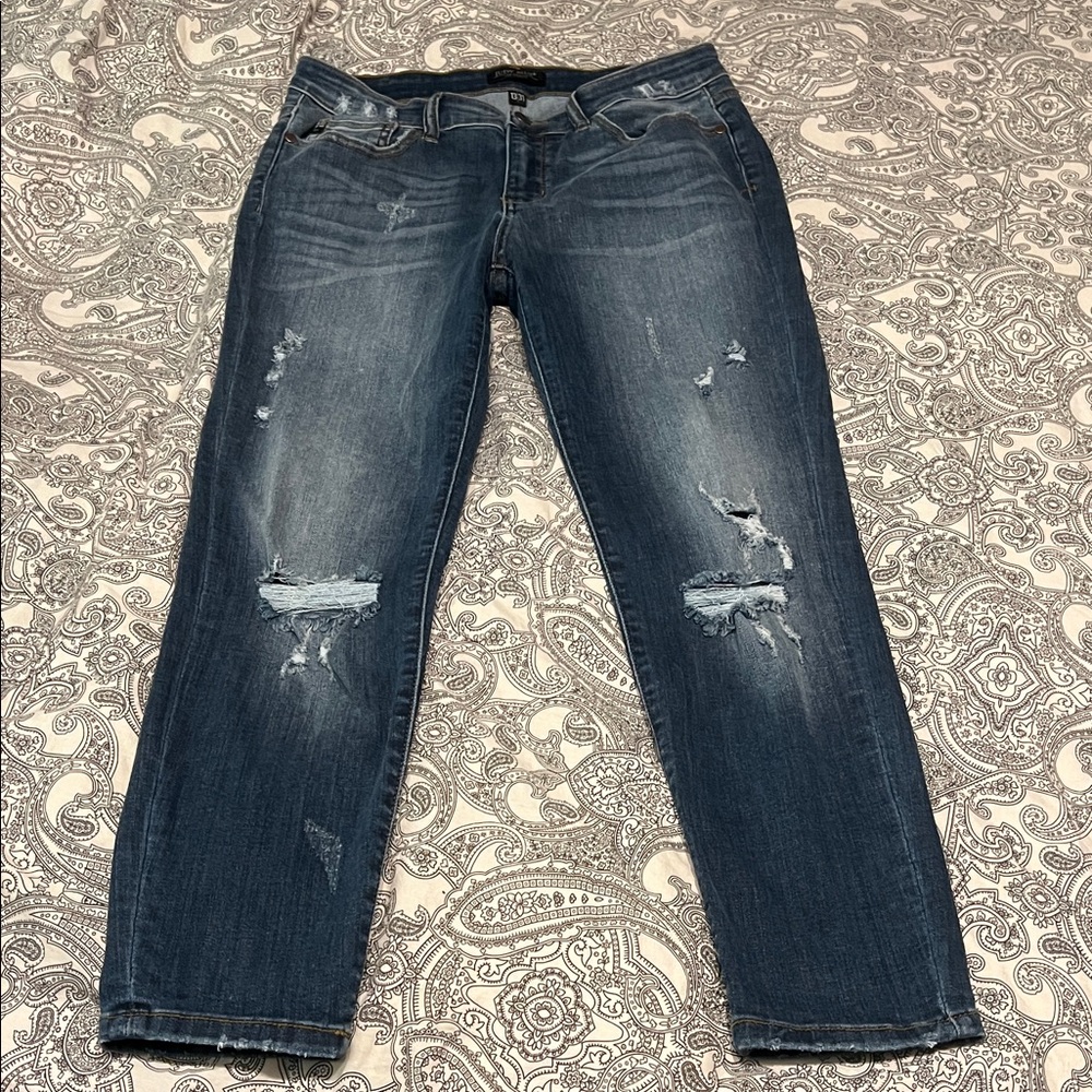 Distressed Blue Women's Jeans Judy Blue Relaxed Fit 13/31